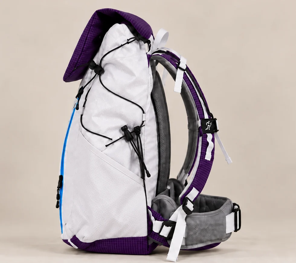 CARRY Alpine White, side view